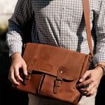 Pusat Souvenir Tas Selampang Pria Kulit Asli - Sadewa Messenger - Lavaches Leather